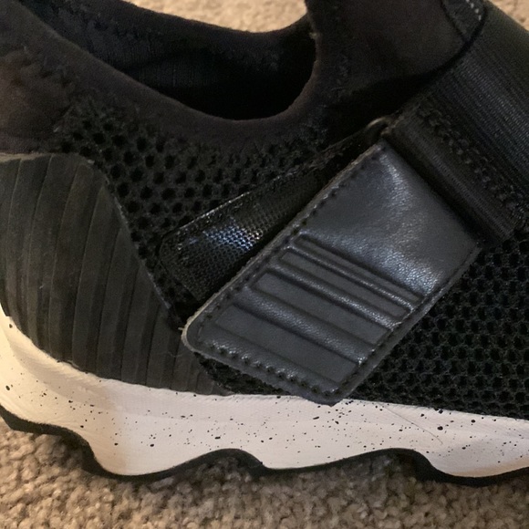 Sorel Sneakers Kinetic Sneak Alpine Tundra Round Toe Womens Black Size 7.5 - Picture 6 of 6